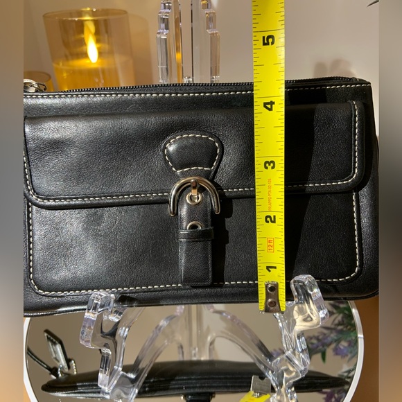 Coach EUC Leather Wristlet - Picture 9 of 9